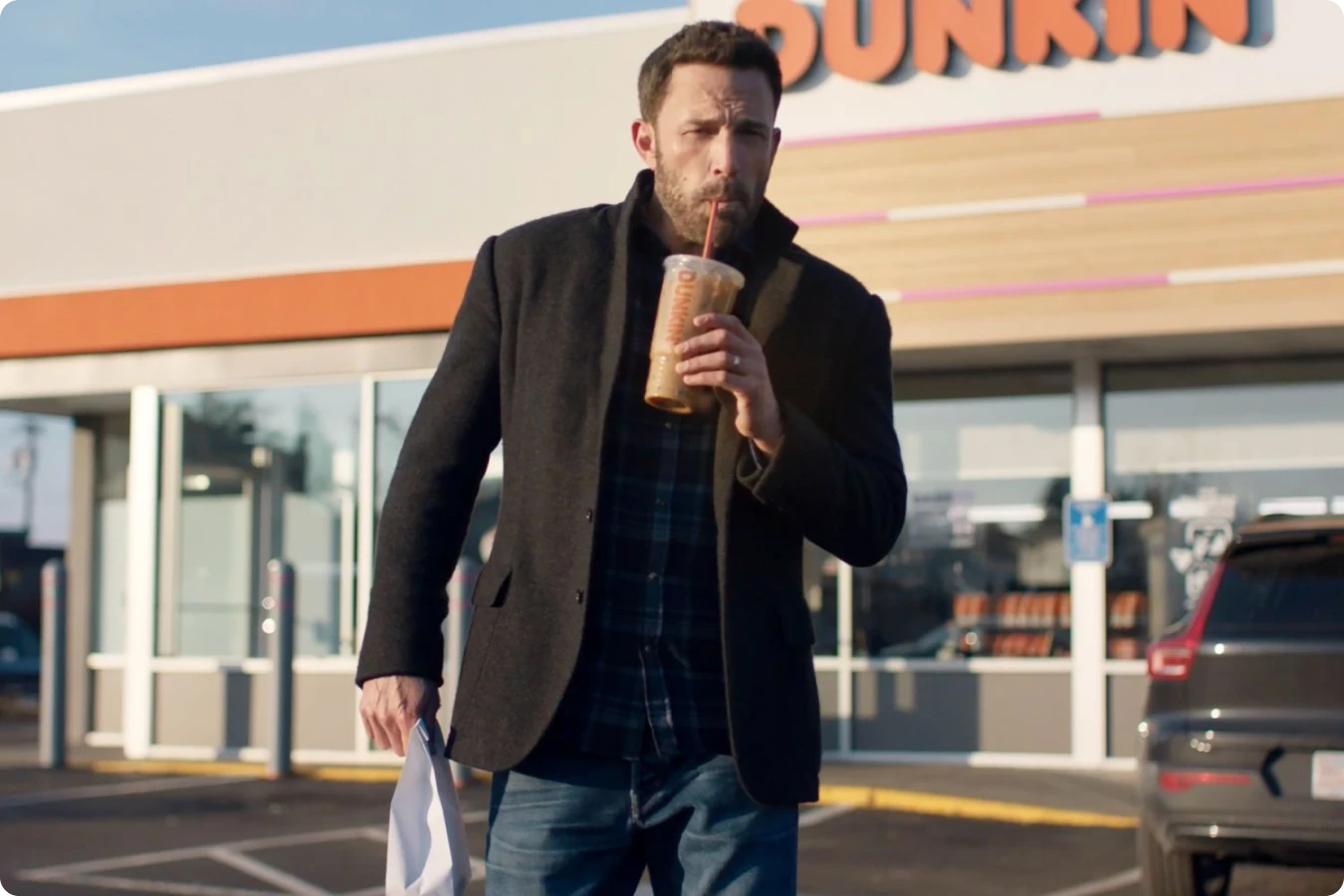 Ben Affleck Dunkin' Donuts Commercial - Customers feel like regulars